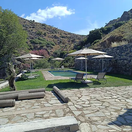 Fintoz Butika Ferienhaus *