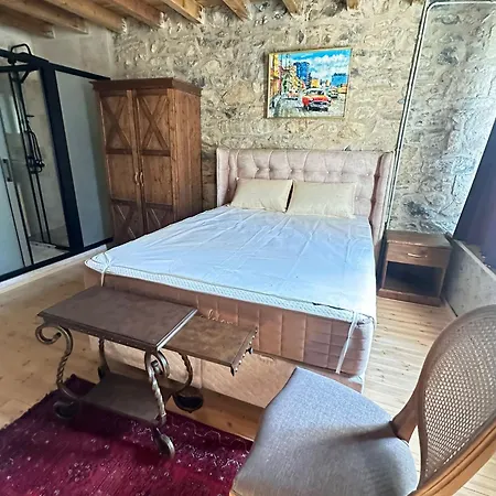 Fintoz Butika Ferienhaus