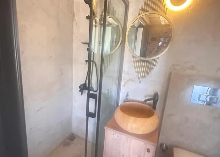 Nyaraló Fintoz Butika